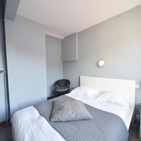 Cafe De Paris Capdenac-Gare