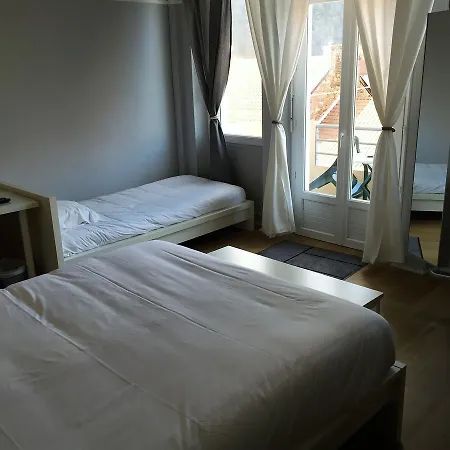 מלון Cafe De Paris