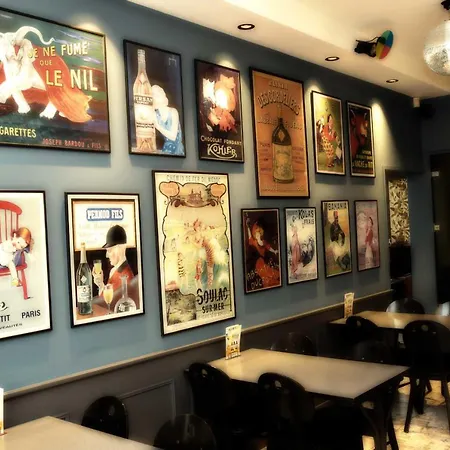 Cafe De Paris