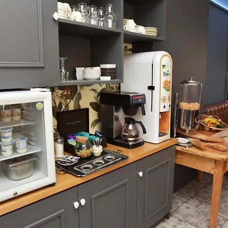 Cafe De Paris 2* Capdenac-Gare