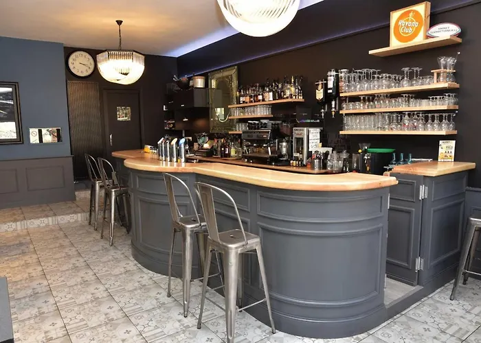 Cafe De Paris 2* Capdenac-Gare